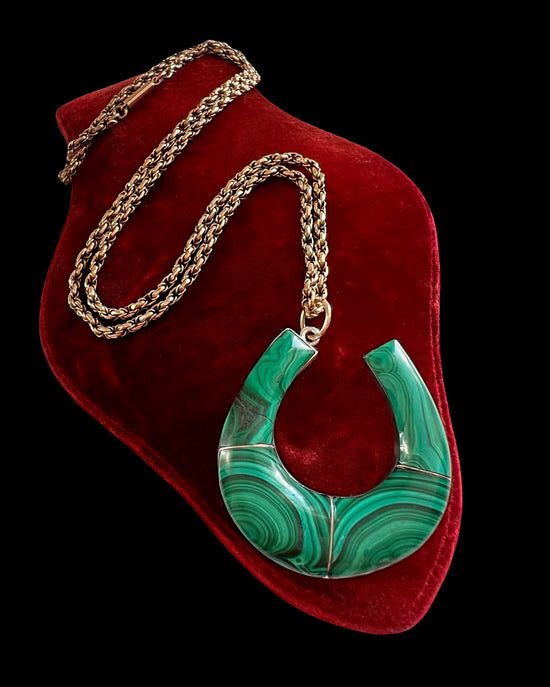 VICTORIAN MALACHITE HORSESHOE PENDANT
