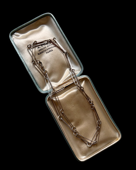 ANTIQUE FINE PAPERCLIP LINK GAURD CHAIN