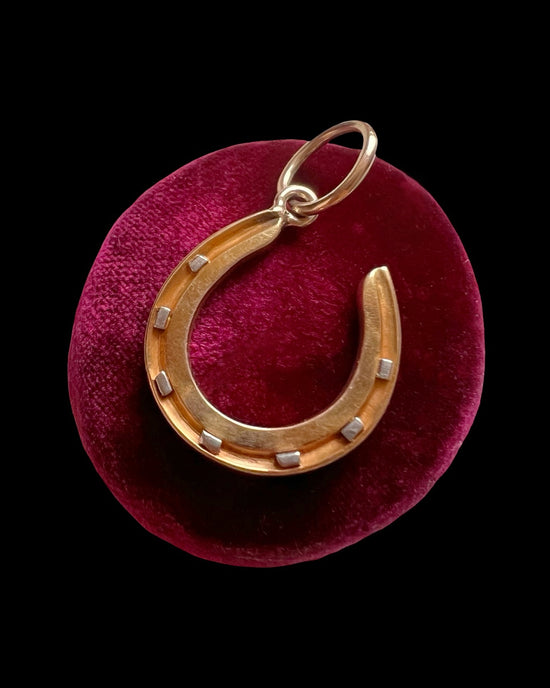 VICTORIAN 15CT GOLD HORSESHOE PENDANT