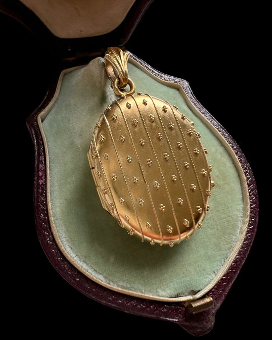 19TH CENTURY 15CT GOLD LOCKRT PENDANT