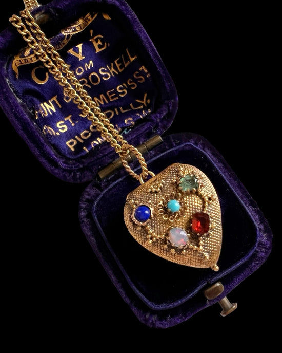 GEORGIAN ACROSTIC ‘LOVE’ HEART LOCKET