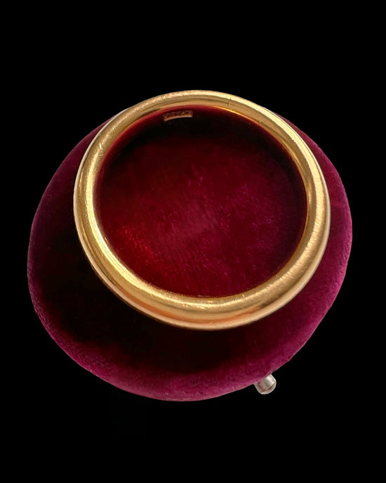 ANTIQUE 22CT GOLD BAND RING