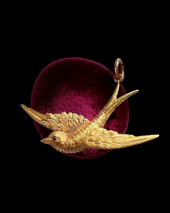 VICTORIAN 15CT GOLD SWALLOW PENDANT
