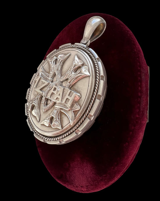 VICTORIAN SILVER MIZPAH LOCKET
