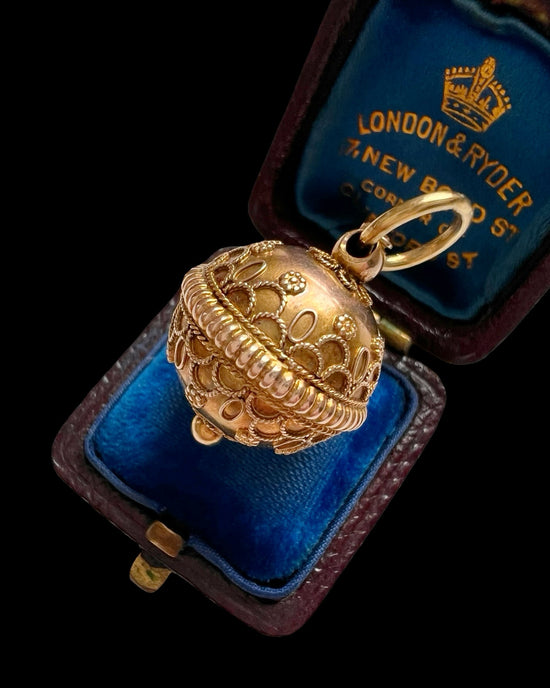 VICTORIAN 10CT GOLD ETRUSCAN REVIVAL SPHERE PENDANT