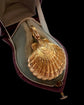 VICTORIAN 15CT GOLD SHELL LOCKET