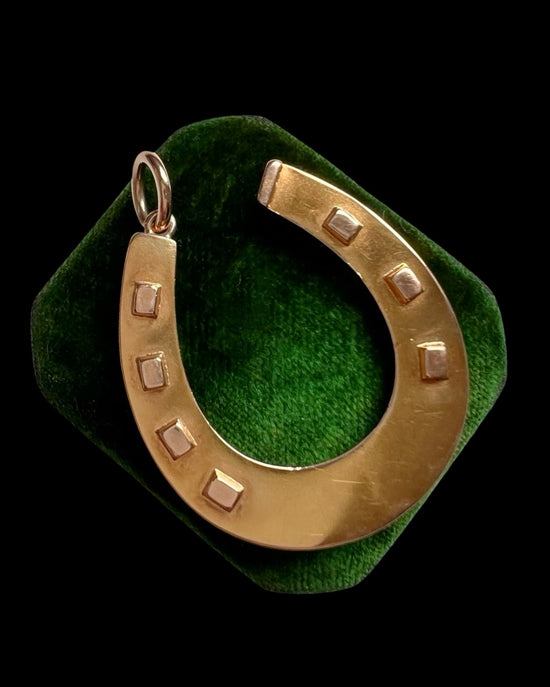 VICTORIAN 9CT GOLD HORSESHOE PENDANT