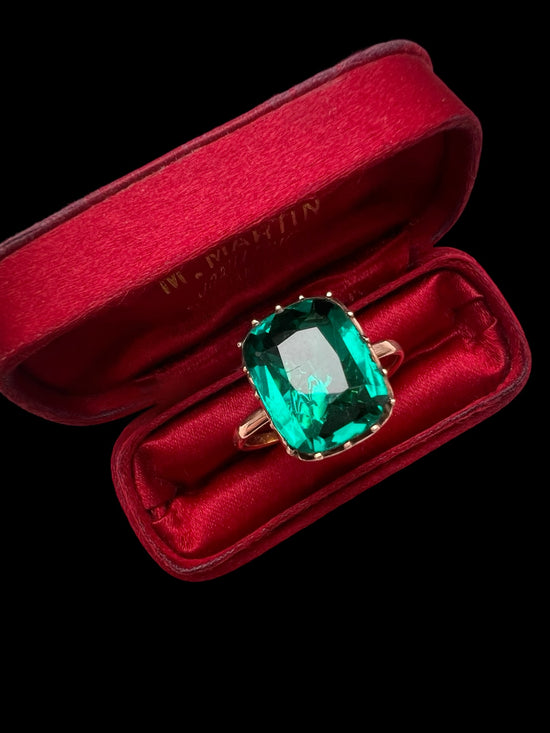 GEORGIAN GREEN PASTE RING