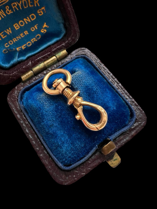 19TH CENTURY FRENCH 18CT GOLD TWIST DOG CLIP