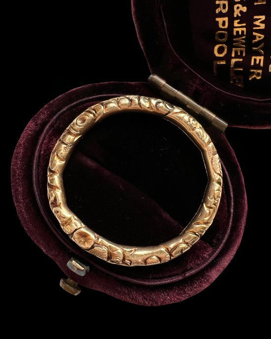 GEORGIAN 15CT GOLD LARGE SPLIT RING