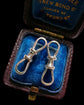 IMMACULATE VICTORIAN 15CT WHITE GOLD DOUBLE DOG CLIP