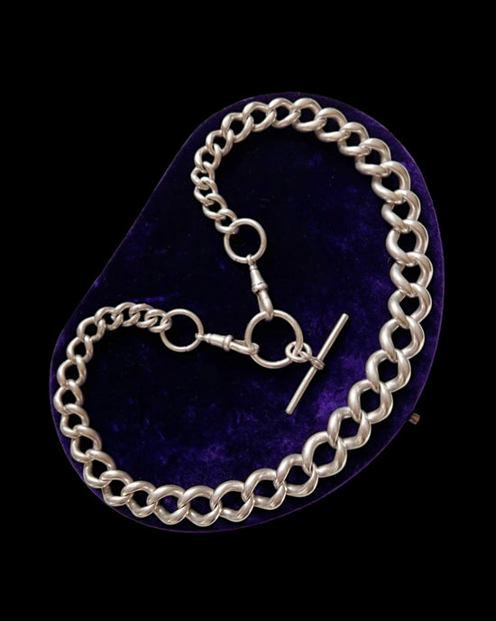 ANTIQUE SUPER CHUNKY SILVER CURB WITH DETACHABLE T-BAR