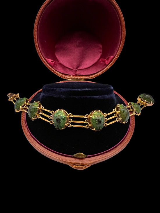 VICTORIAN SCARAB BEETLE & 15CT GOLD BRACELET