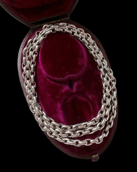 ANTIQUE SILVER BELCHER CHAIN