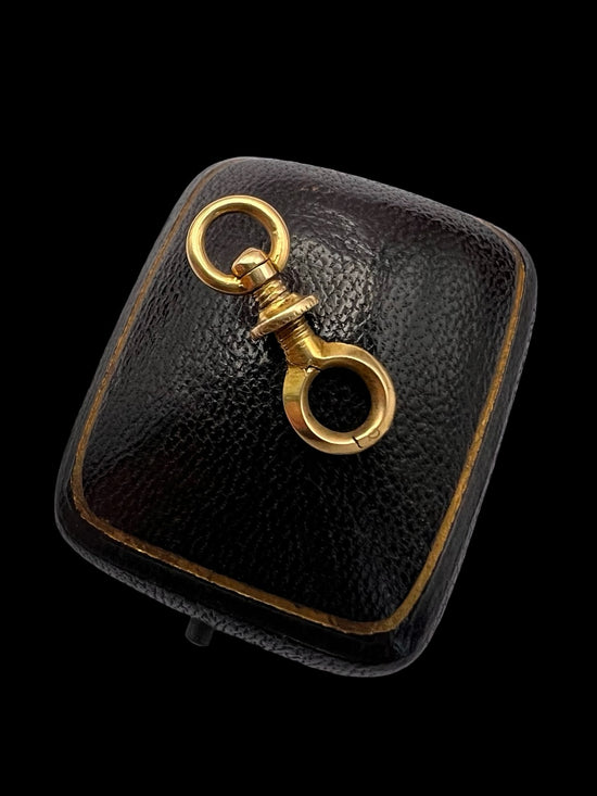 19TH CENTURY SWIVEL DOG CLIP IN 18CT GOLD