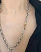 A PAIR OF ANTIQUE CHUNKY 18CT GOLD TWIST DOG CLIPS