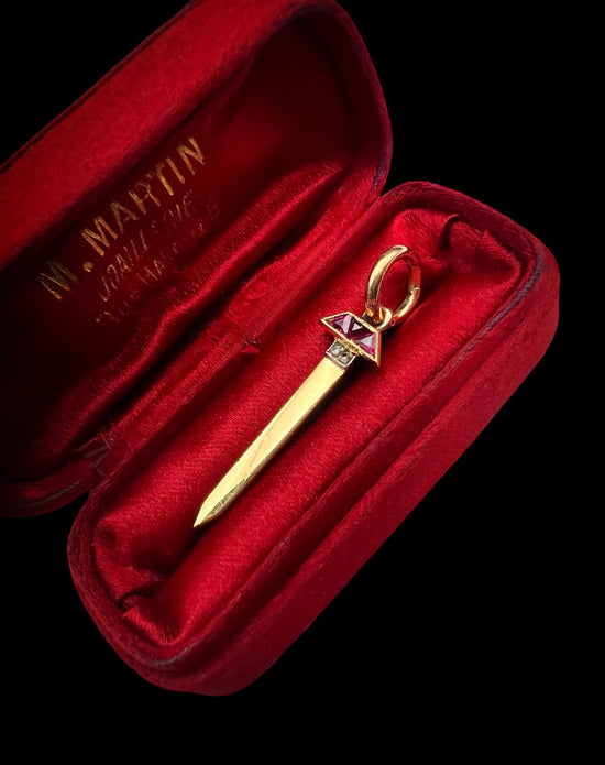 VICTORIAN RUBY & DIAMOND HORSESHOE NAIL PENDANT