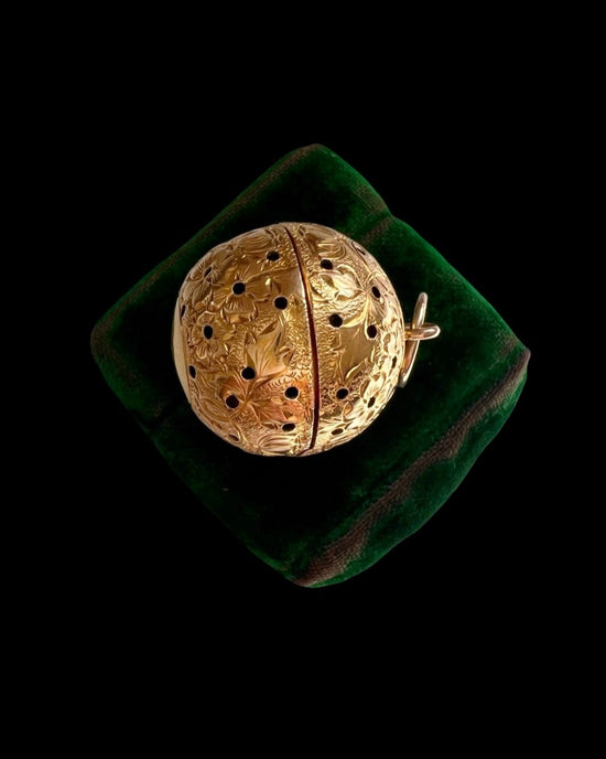 ANTIQUE 15CT GOLD POMANDER ORB PENDANT