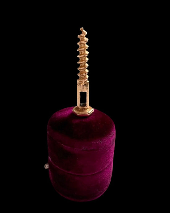 VINTAGE 18CT GOLD SCREW PENDANT