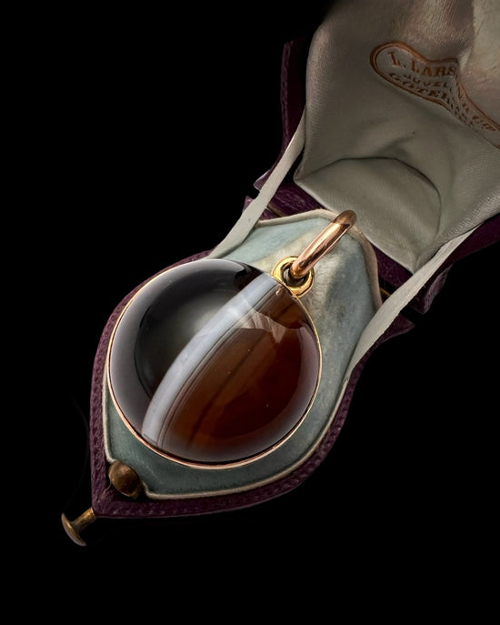 VICTORIAN BANDED AGATE SPHERE LOCKET