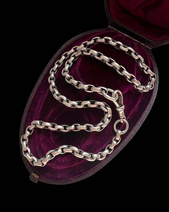 ANTIQUE SILVER ‘FLAT’ BELCHER CHAIN