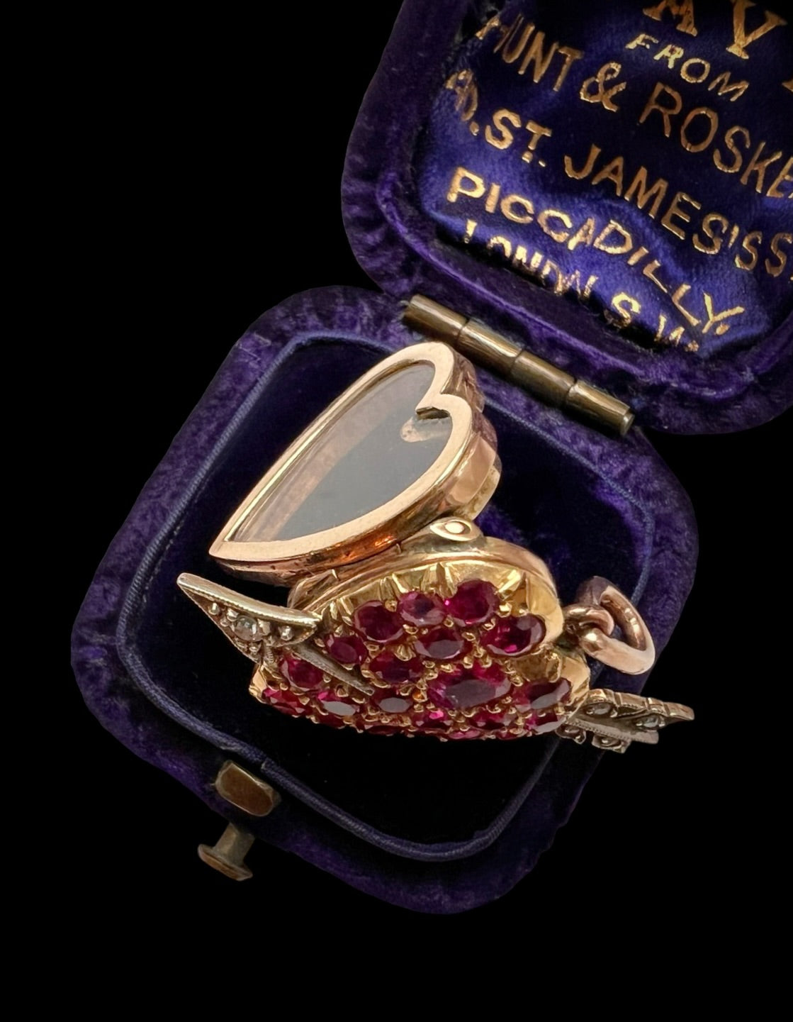 Ruby Heart Locket VICTORIAN RUBY & DIAMOND ‘ARROW THROUGH THE HEART’ LOCKET – The Old Cut