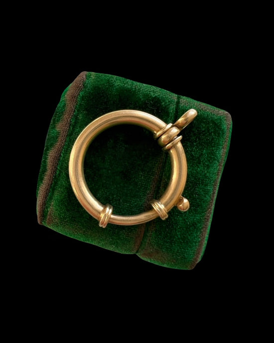 LARGE ANTIQUE 18CT BOLT RING