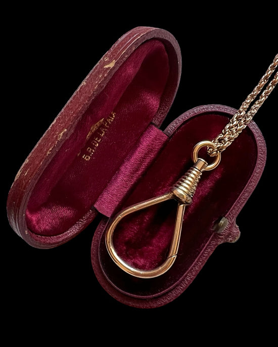 LARGE ANTIQUE 9CT GOLD DOGCLIP