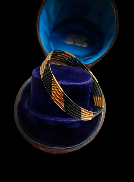 VICTORIAN ELEPHANT HAIR BANGLE