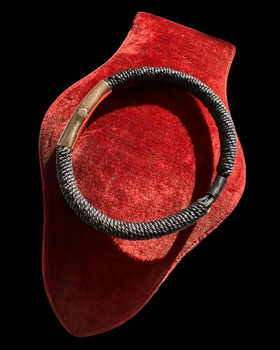 ANTIQUE WOVEN ELEPHANT HAIR BANGLE