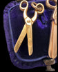 VINTAGE 9CT GOLD SCISSORS PENDANT