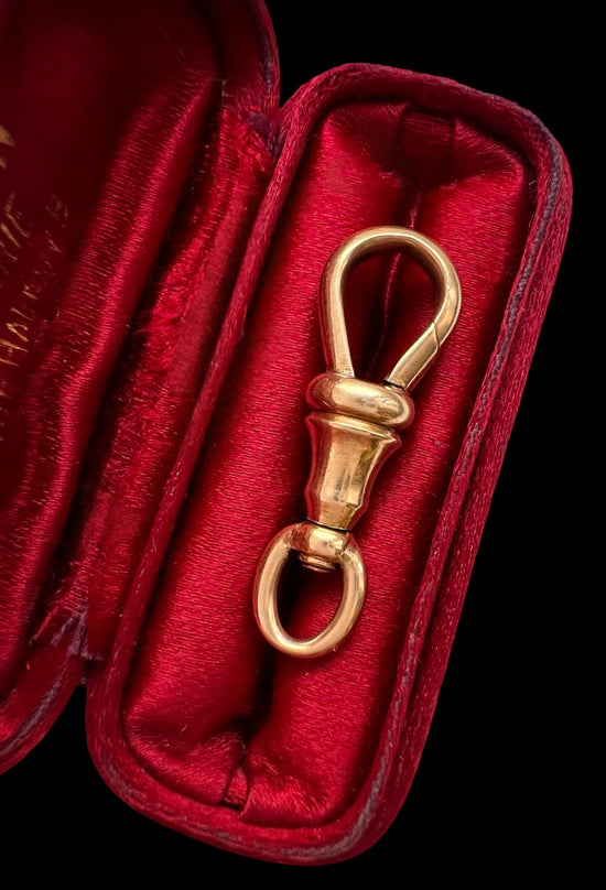 LARGE VICTORIAN 15CT GOLD DOG CLIP