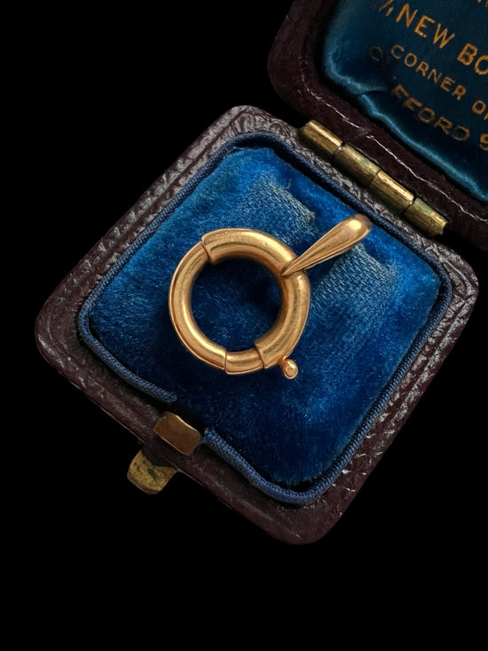 VICTORIAN 18CT BOLT RING
