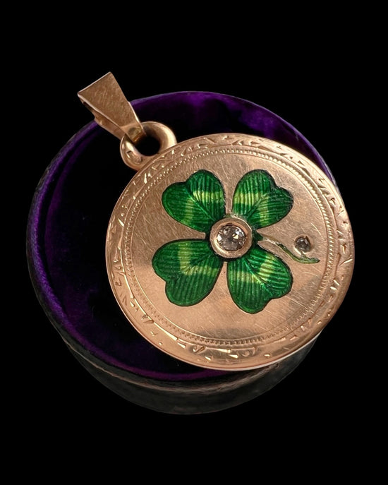 19TH CENTURY ENAMEL & DIAMOND FOUR LEAF CLOVER LOCKET