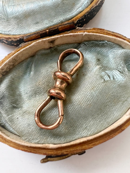 VICTORIAN 9CT GOLD DOUBLE DOG CLIP