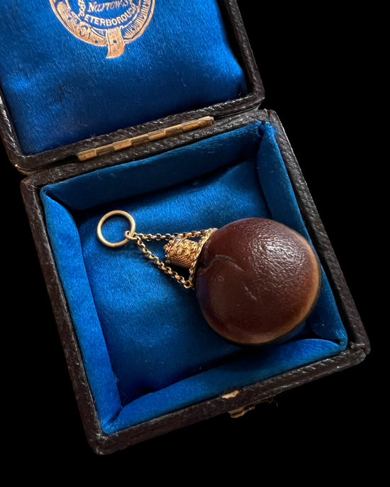 19TH CENTURY SEED SCENT BOTTLE