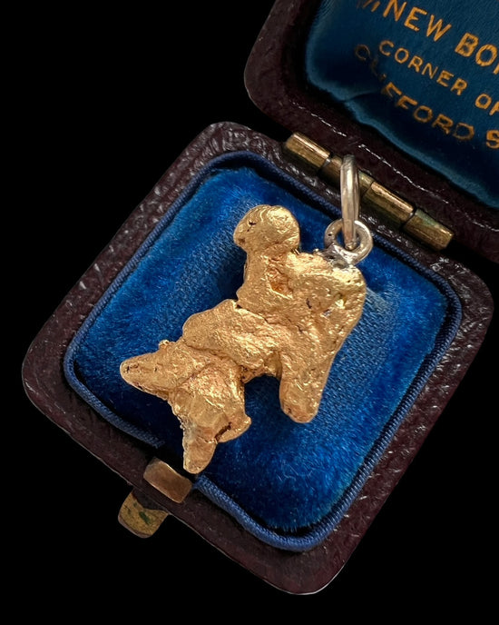 19TH CENTURY GOLD NUGGET PENDANT