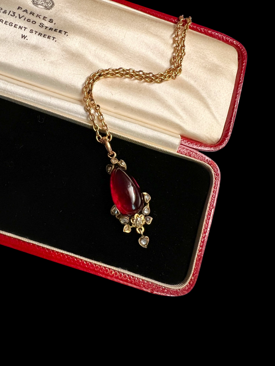VICTORIAN GARNET AND DIAMOND TEARDROP PENDANT