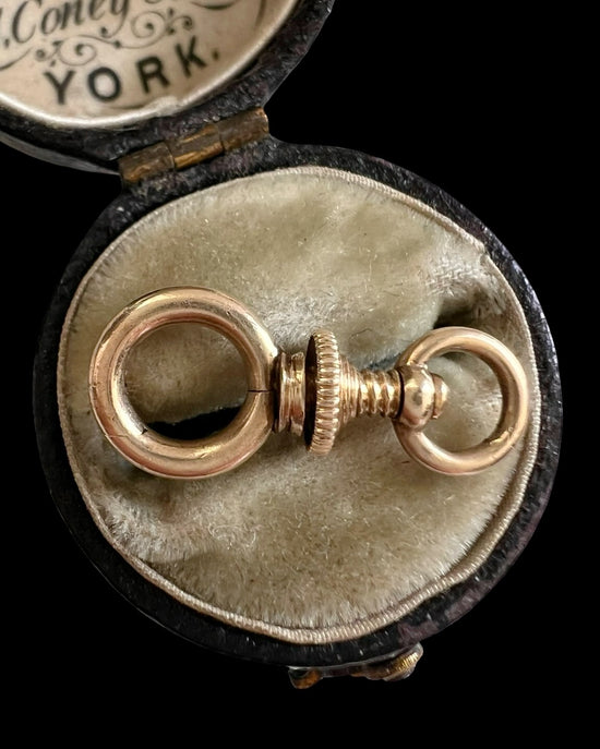ANTIQUE 15CT GOLD TWIST DOG CLIP