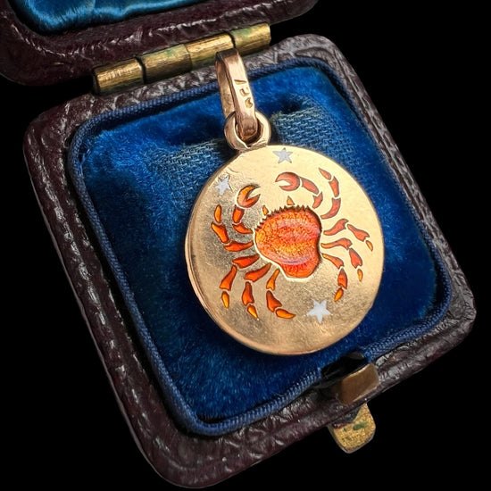 VINTAGE ZODIAC ‘CANCER’ ENAMEL CRAB DISC PENDANT