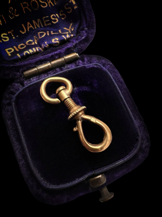 19TH CENTURY FRENCH TWIST DOG CLIP IN 18CT GOLD