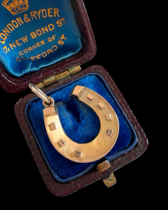 VICTORIAN 15CT GOLD HORSESHOE PENDANT