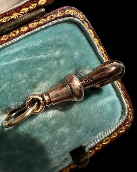 ANTIQUE 9CT GOLD SNAKE DOG CLIP