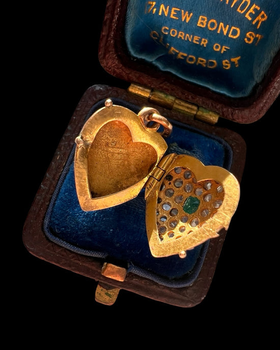 ANTIQUE 15CT GOLD DIAMOND & EMERALD HEART LOCKET