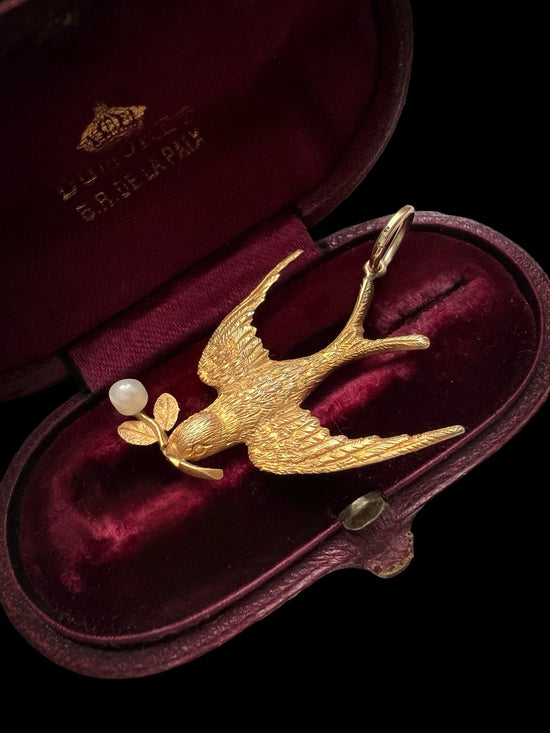 VICTORIAN 15CT GOLD SWALLOW BIRD PENDANT