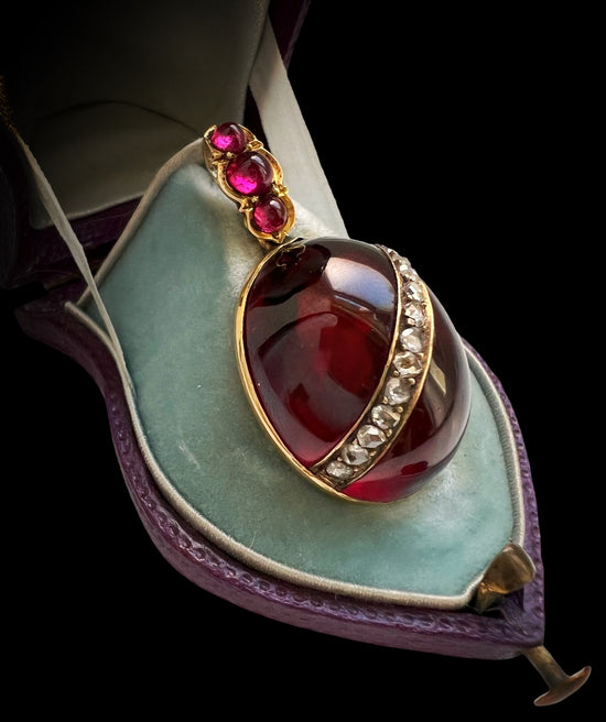 LARGE VICTORIAN GARNET & DIAMOND PENDANT