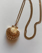 VICTORIAN 15CT GOLD SHELL LOCKET