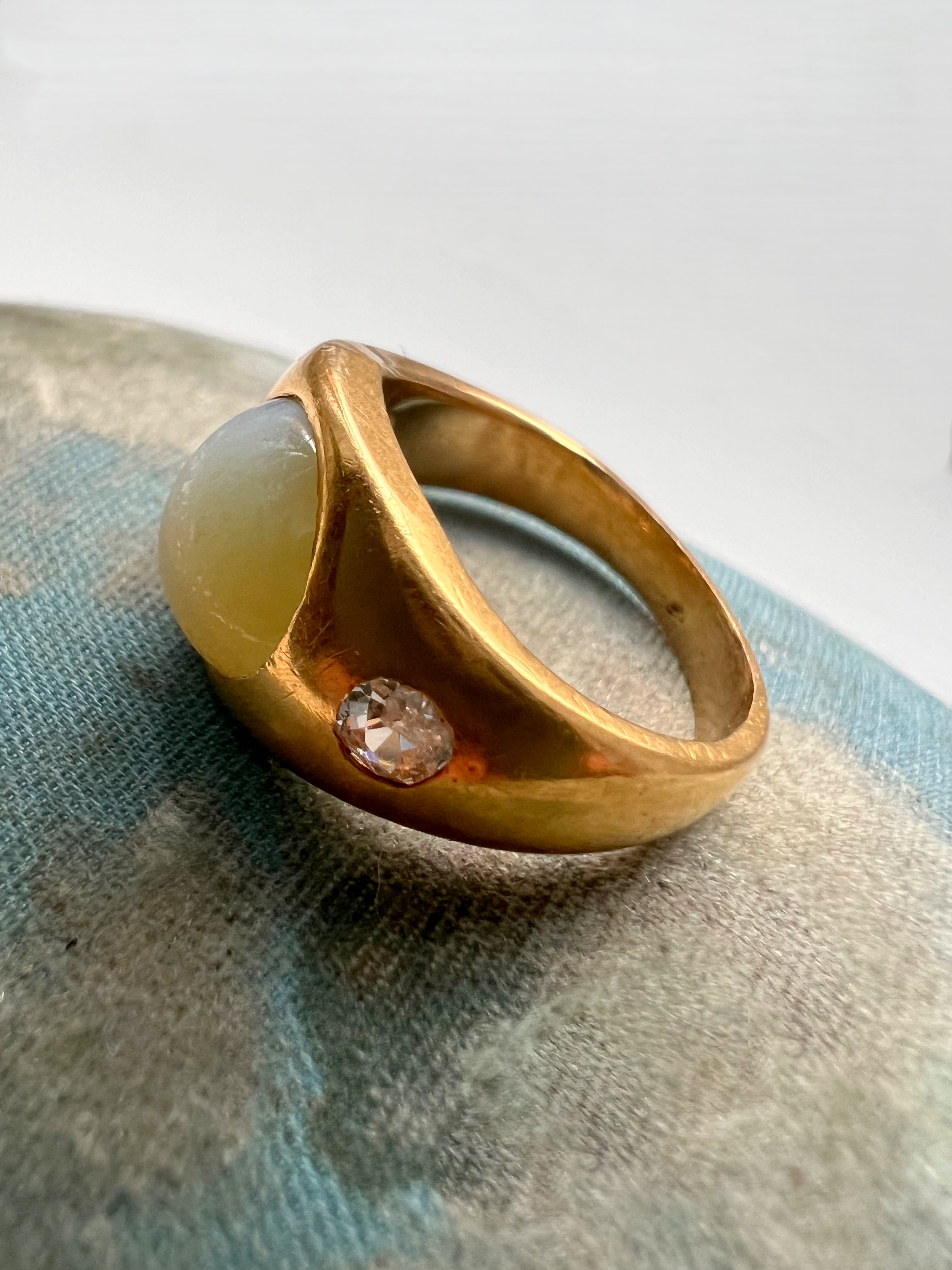 CEYLONMINE Cats eye Ring with natural Original stone Metal Cat's Eye Gold  Plated Ring Price in India - Buy CEYLONMINE Cats eye Ring with natural  Original stone Metal Cat's Eye Gold Plated