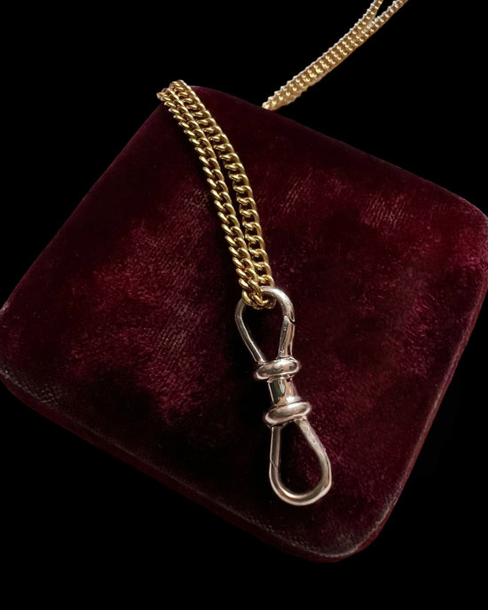 IMMACULATE VICTORIAN 15CT WHITE GOLD DOUBLE DOG CLIP