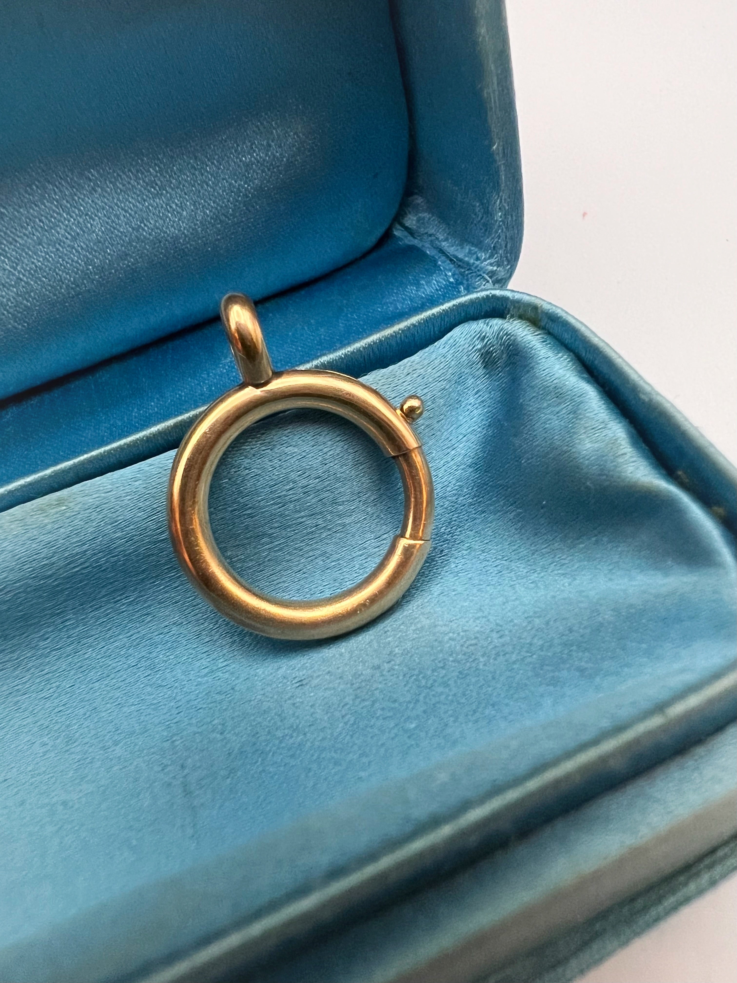 LARGE 19TH CENTURY 18CT GOLD SPRING BOLT RING – The Old Cut